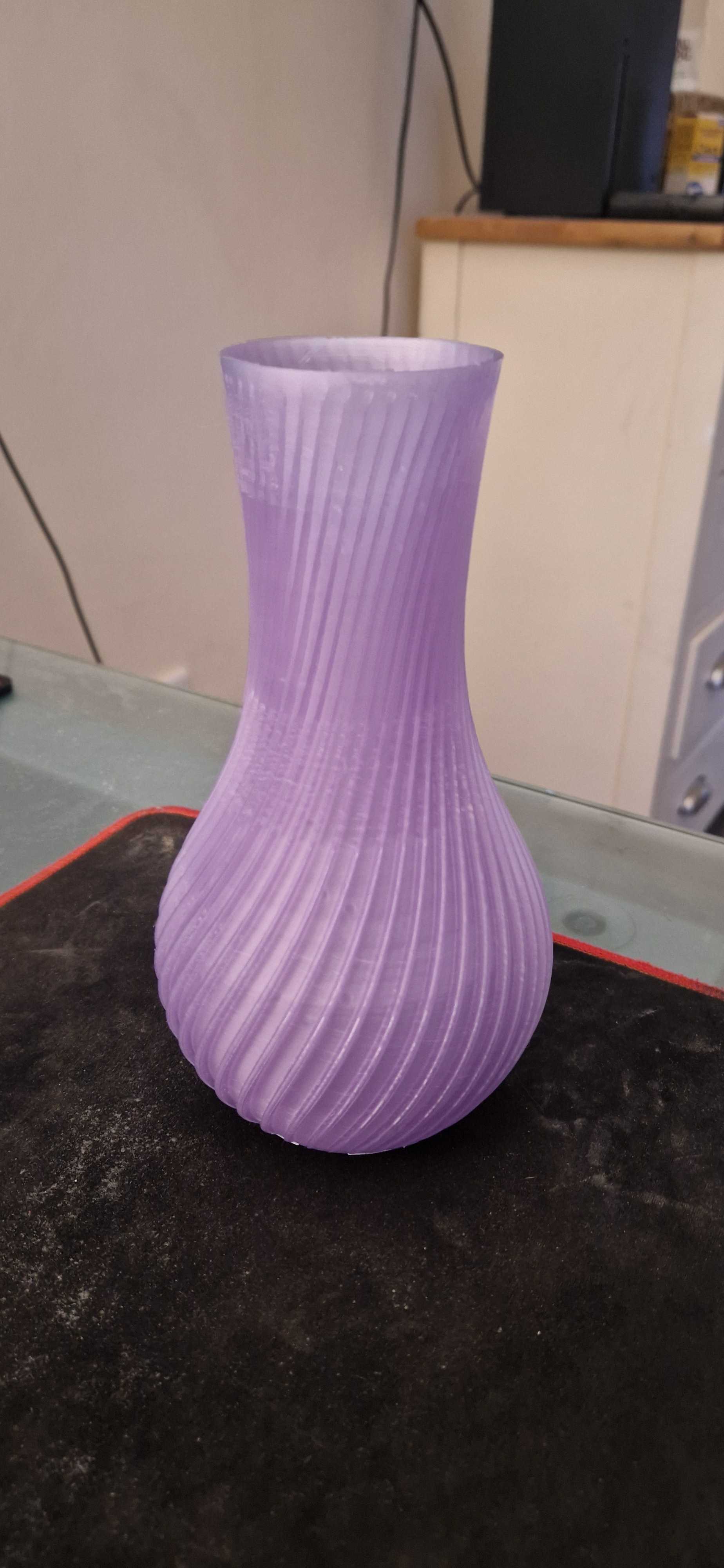 Miniatura 6 do modelo 3D Spiral Vase