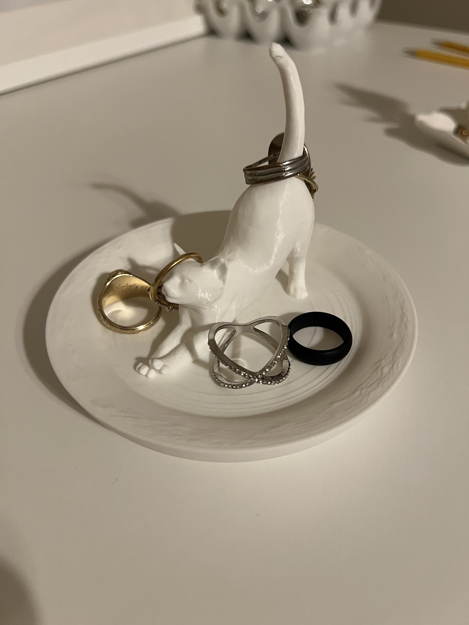 Miniatura 1 do modelo 3D Cat Stretching Ring Holder