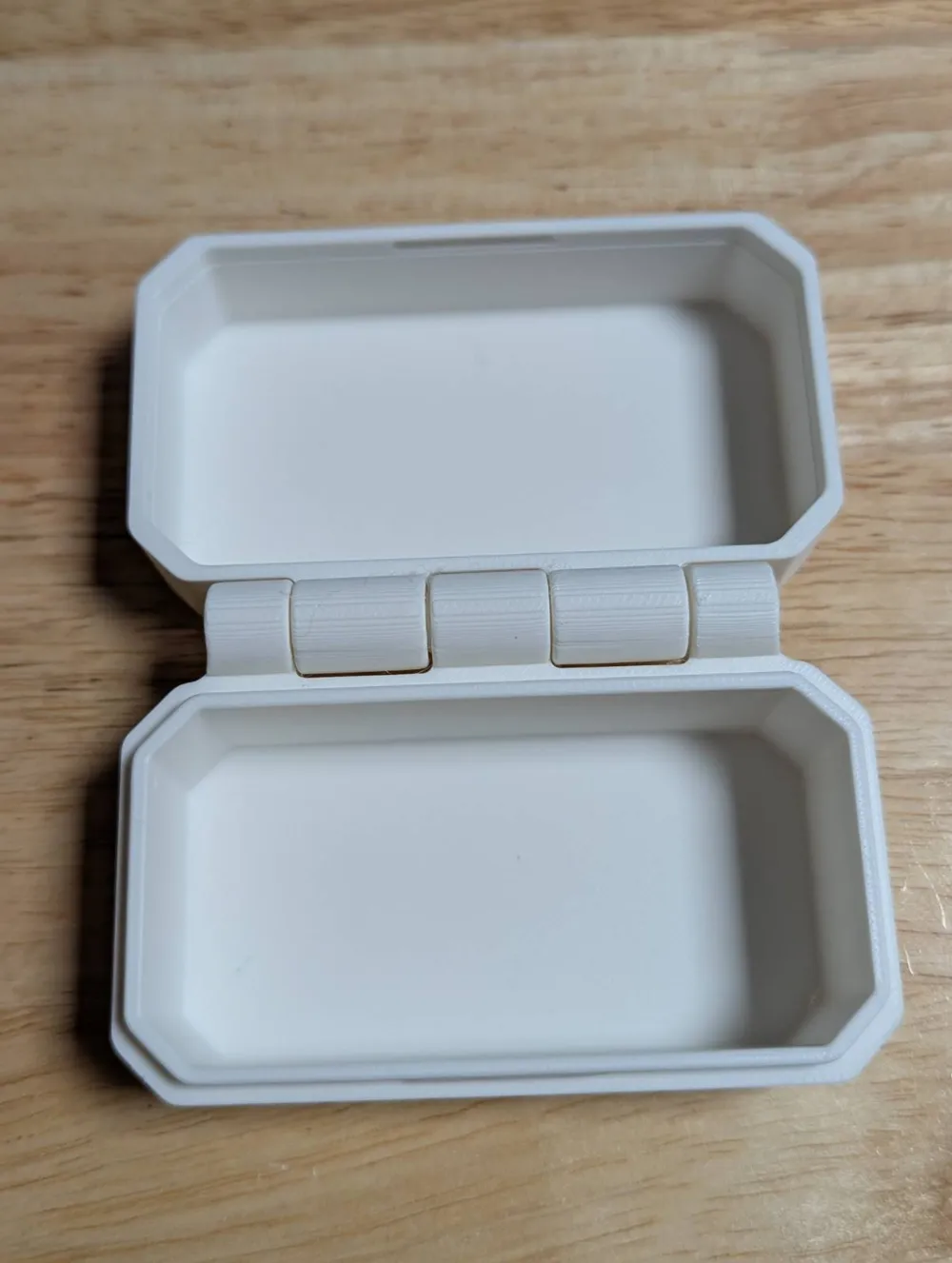 Print in Place Snap Lock Box - Free 3D Print Model - MakerWorld