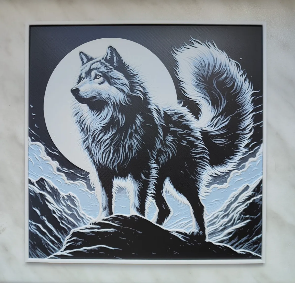 Wolf with moon - Hueforge - Free 3D Print Model - MakerWorld