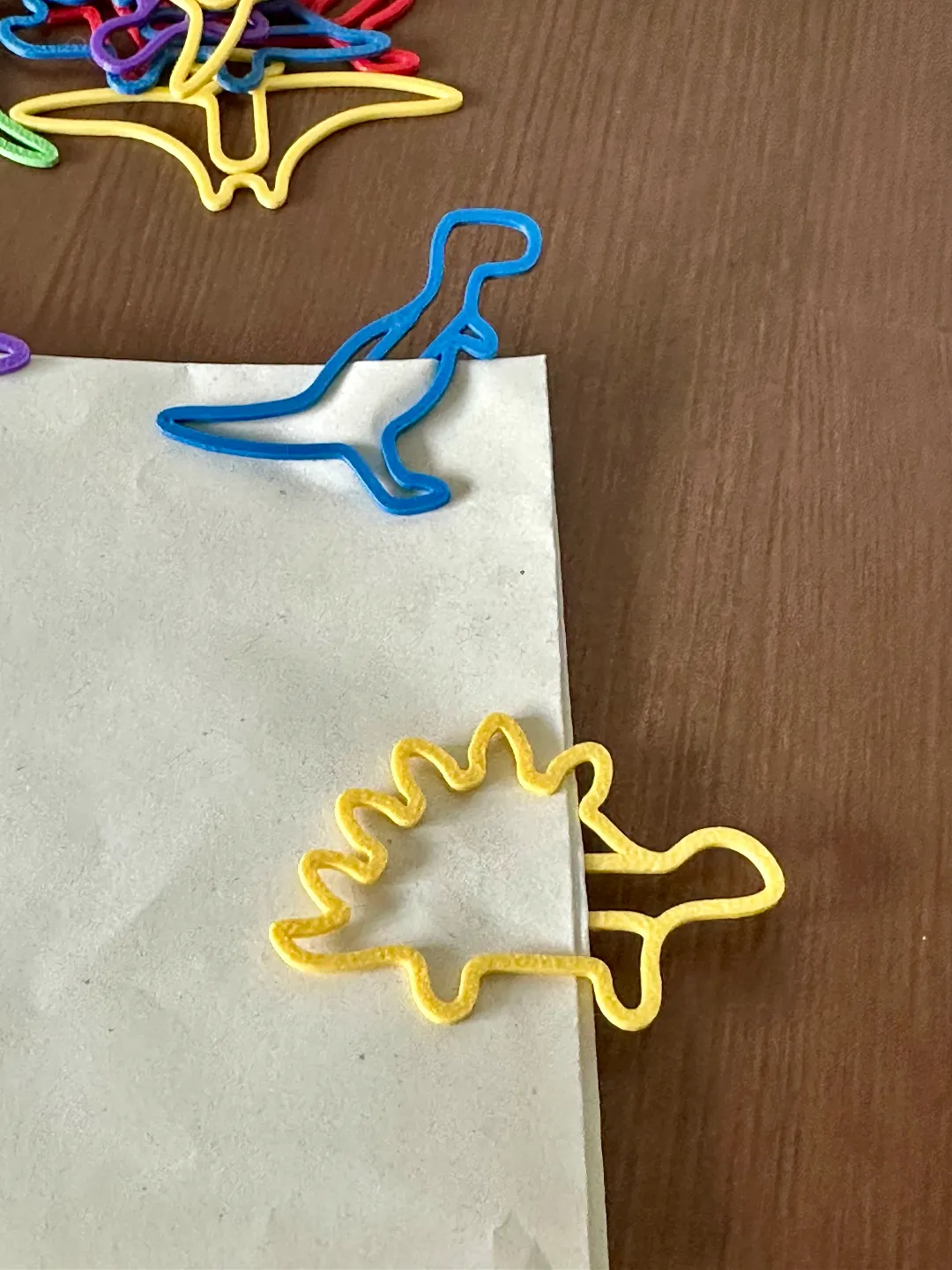 Fun Dinosaur Paper Clips view 4