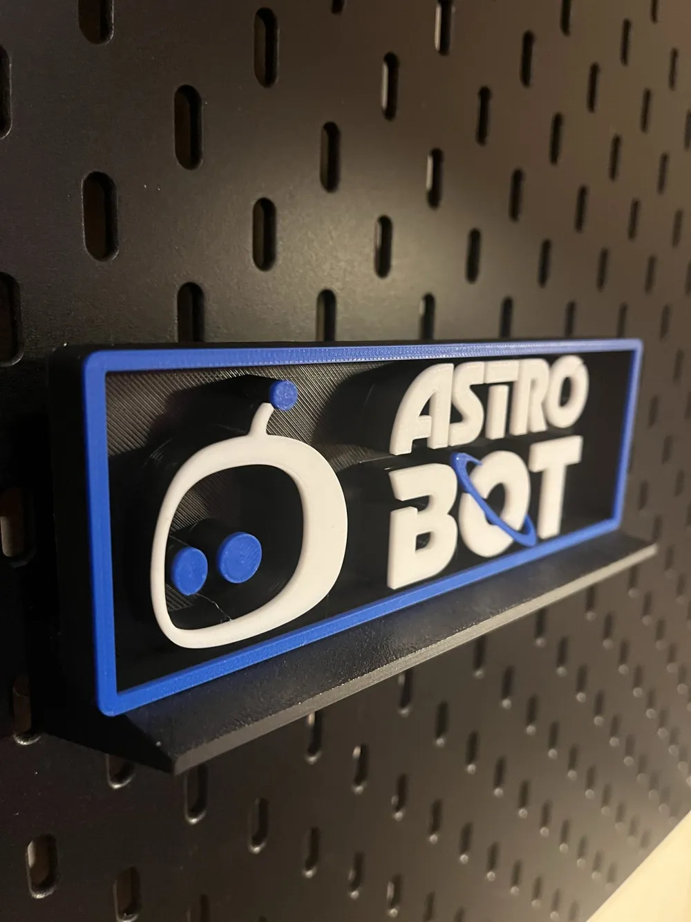 Box Logo - Astro Bot by SWEDFurax MakerWorld: Download Free 3D Models
