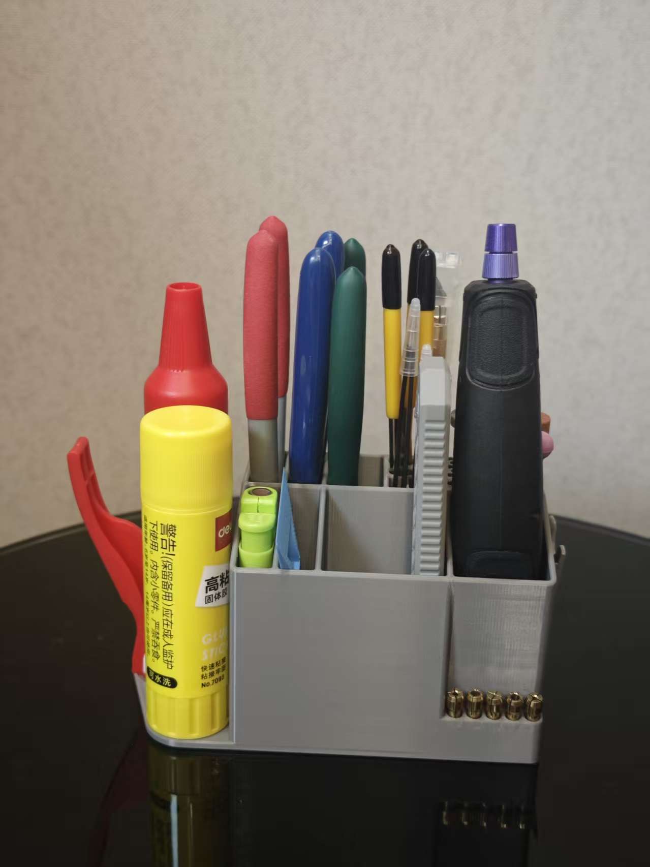 Miniatura 2 do modelo 3D 3D打印工具收纳盒，桌面整理器，电磨笔收纳