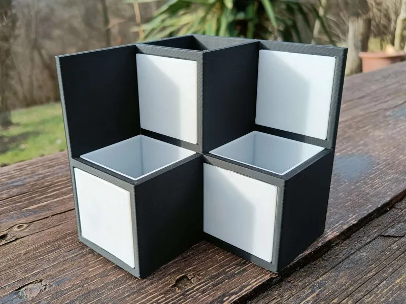 Makerworld logo desk organizer