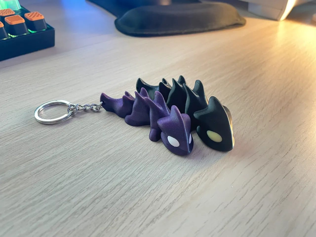 Mini Articulated Dragon (Magnet/Keychain) view 4