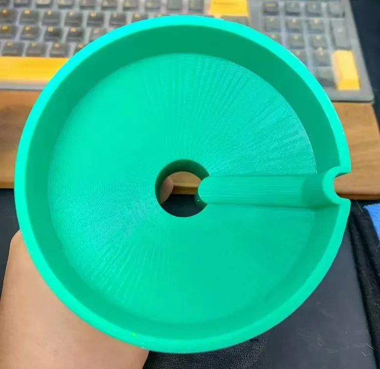 带排气口的玻璃水箱漏斗