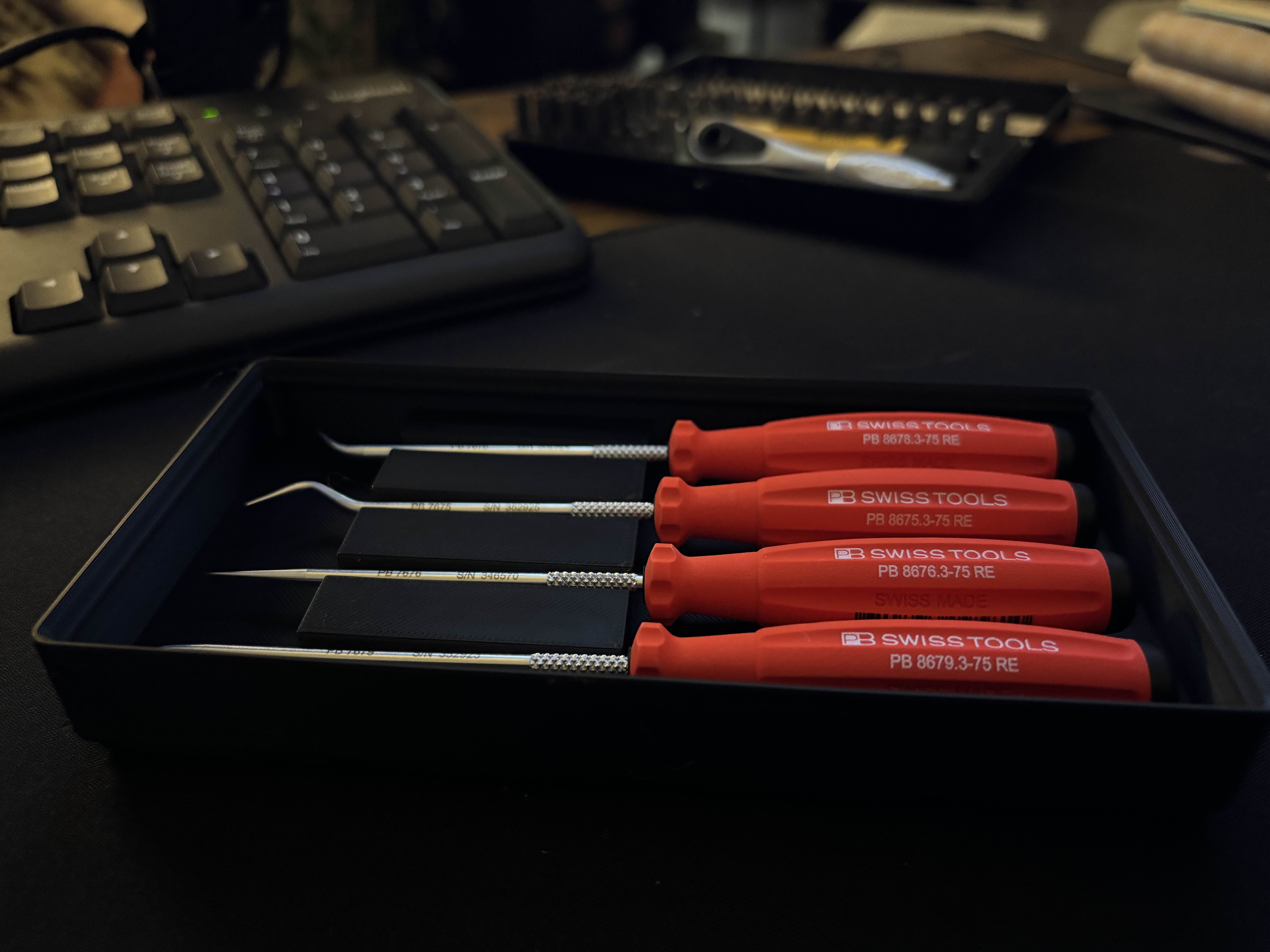 Miniatura 2 do modelo 3D Gridfinity Tool Holder