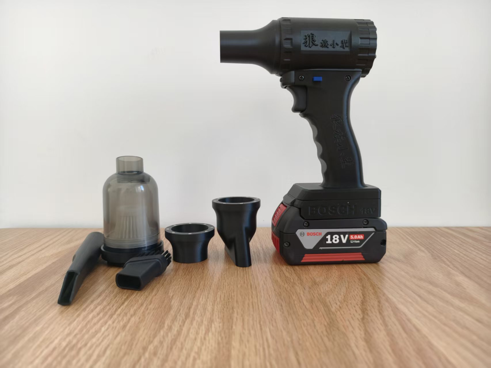 Miniatura 2 do modelo 3D 博世18v暴力吹风机