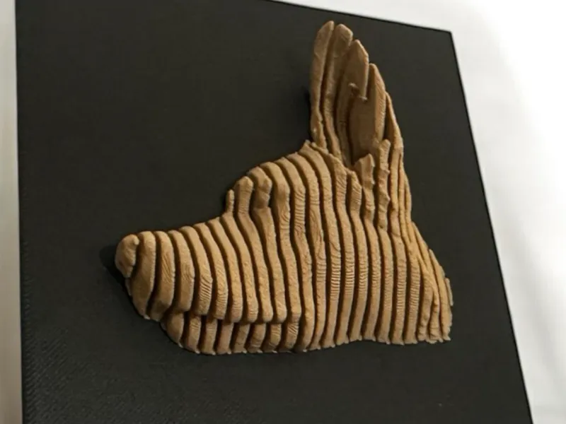 Schichtkunst Hundekopf Wanddekoration mit Standfuß