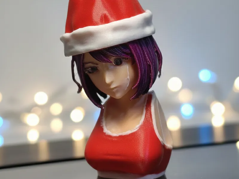 Keychain Bust of ZOM100's Shizuka /w Santa Hat