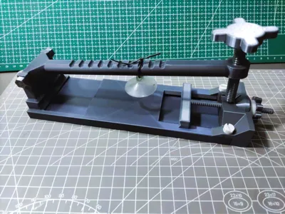 Mobile phone screen splitter