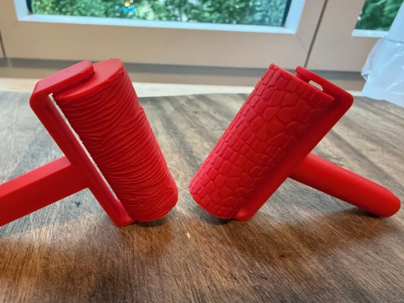 Strukturrollen (Holz und Krokodil-Leder)