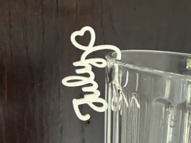Parametric Glas Tag Hanger with Heart Generator