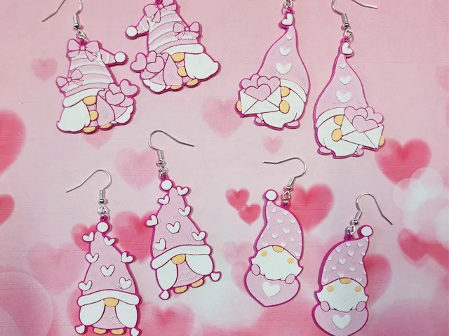 Valentine's Gnome Earrings, No AMS, Quick Print
