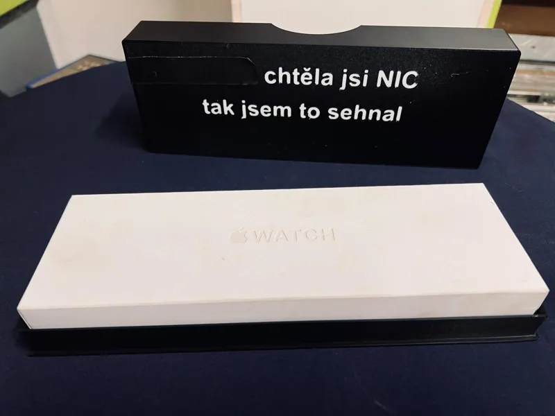 Apple Watch se 10 gift box 