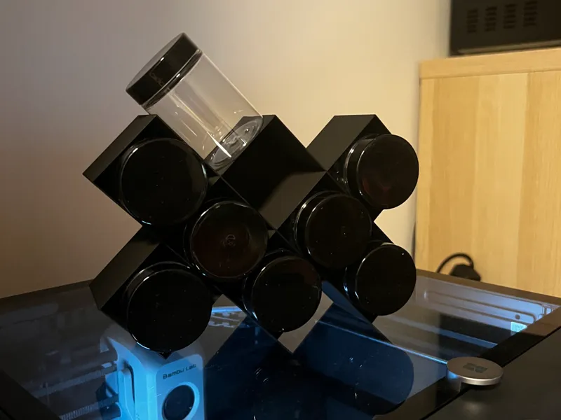 Simple spice rack