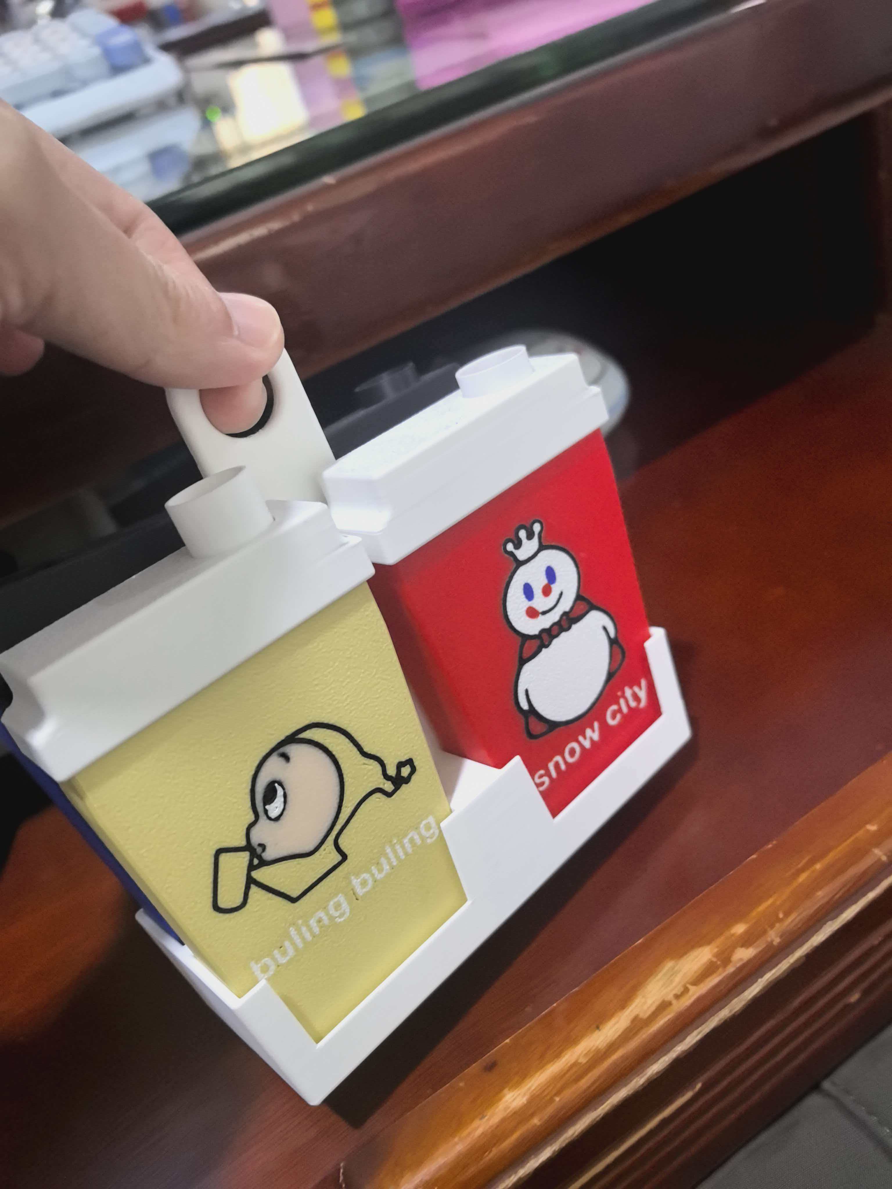 Miniatura 4 do modelo 3D 喜茶奶茶杯豆铲——星星联名款