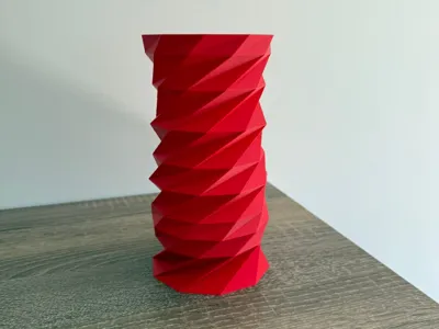 Geometric wide vase