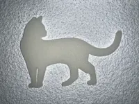 Silhouette de chat phosphorescente - badge / sticker — photo 1