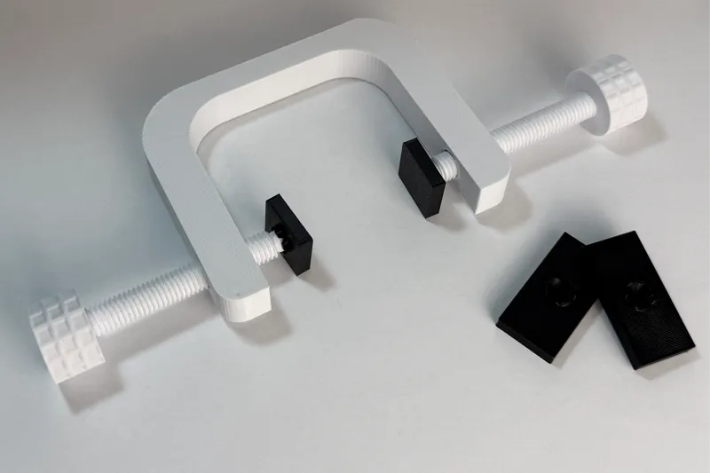 Double Sided C-Clamp - Dif. Adapters (3 in 1 Tool)