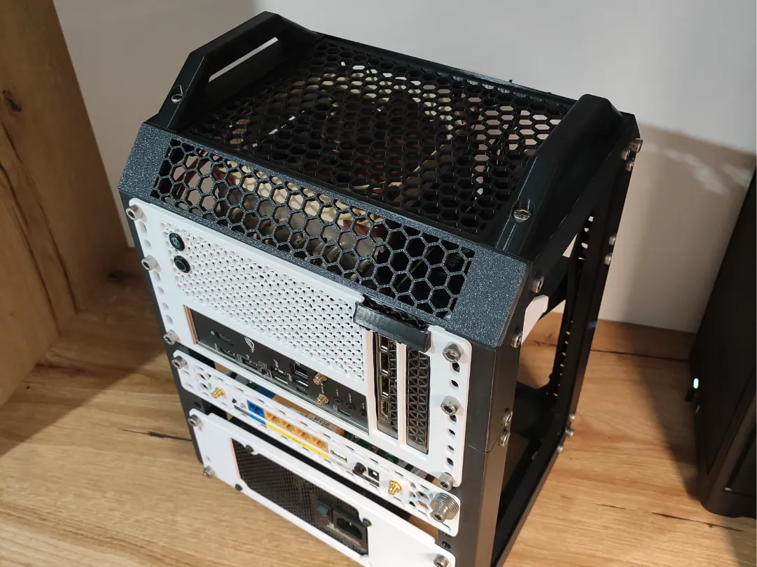 Belüftete Boden- und Deckplatte für Lab Rax 10-Zoll-Rack – Kostenloses ...