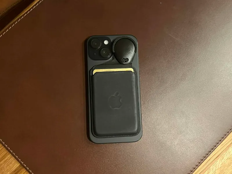 Access Tag Holder for MagSafe Wallet