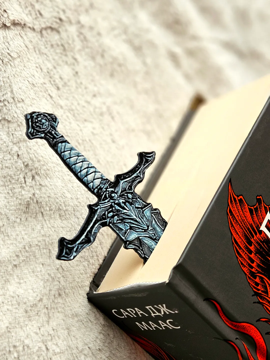 Nightfang - Bookmark Blade view 3