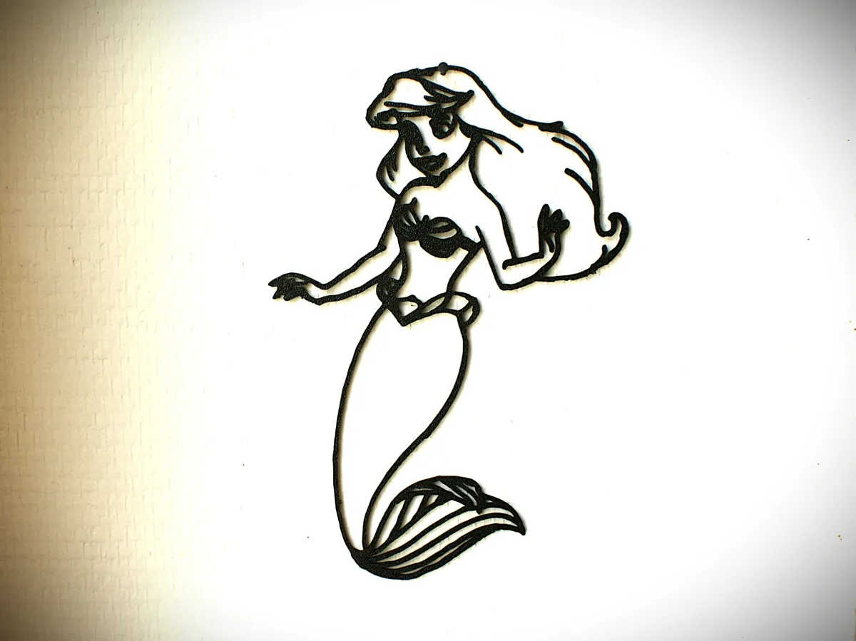 Figurine sirène — hommage Ariel