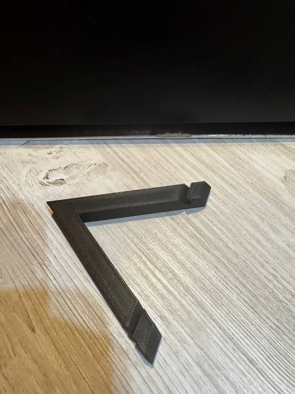 Stand for your picture (2mm picture) - Free 3D Print Model - MakerWorld