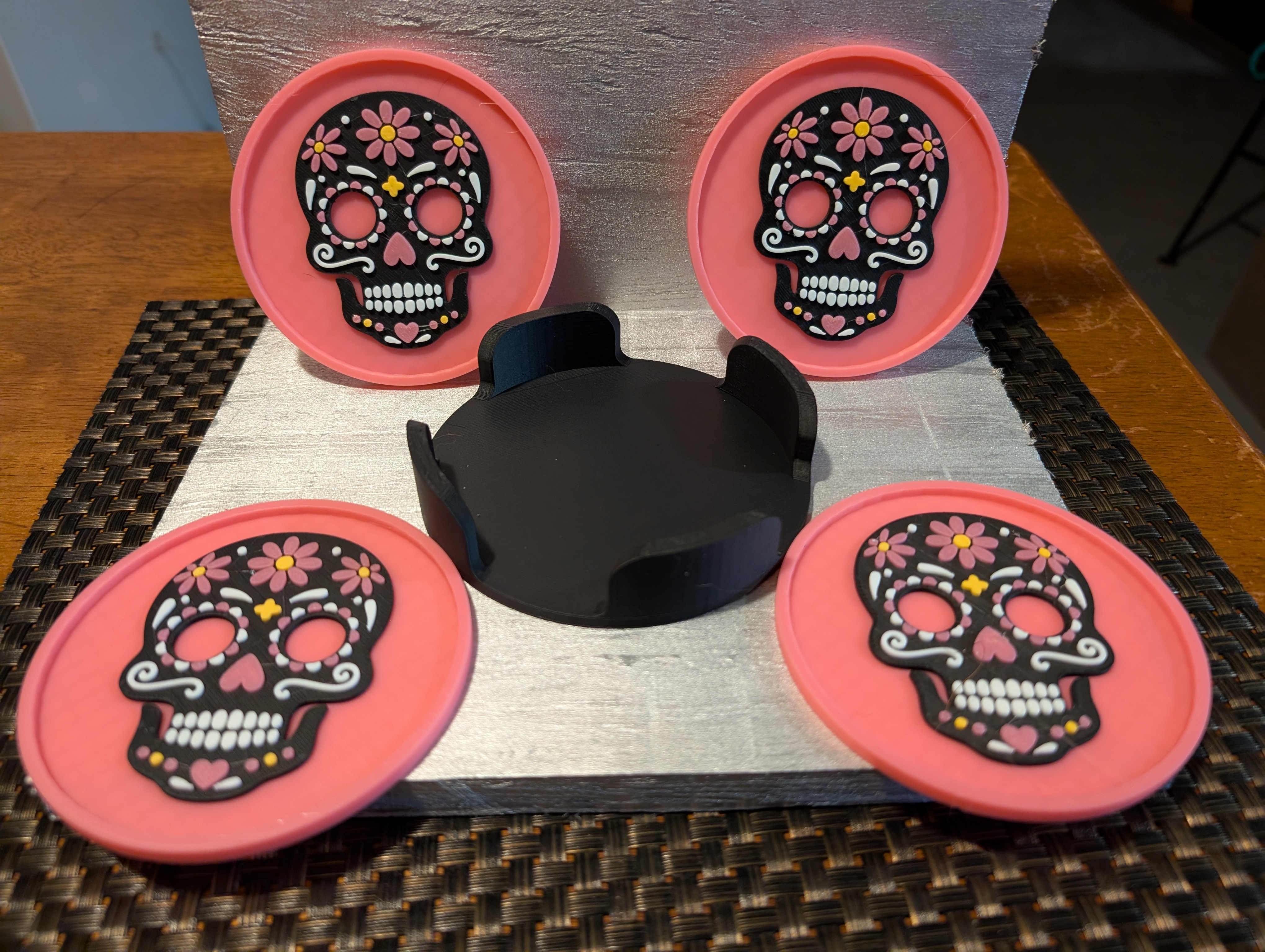Miniatura 2 do modelo 3D Sugar Skull Coaster Set