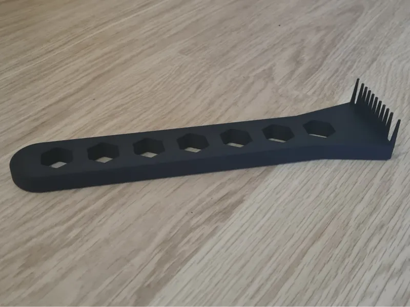 Rugged Back Scratcher