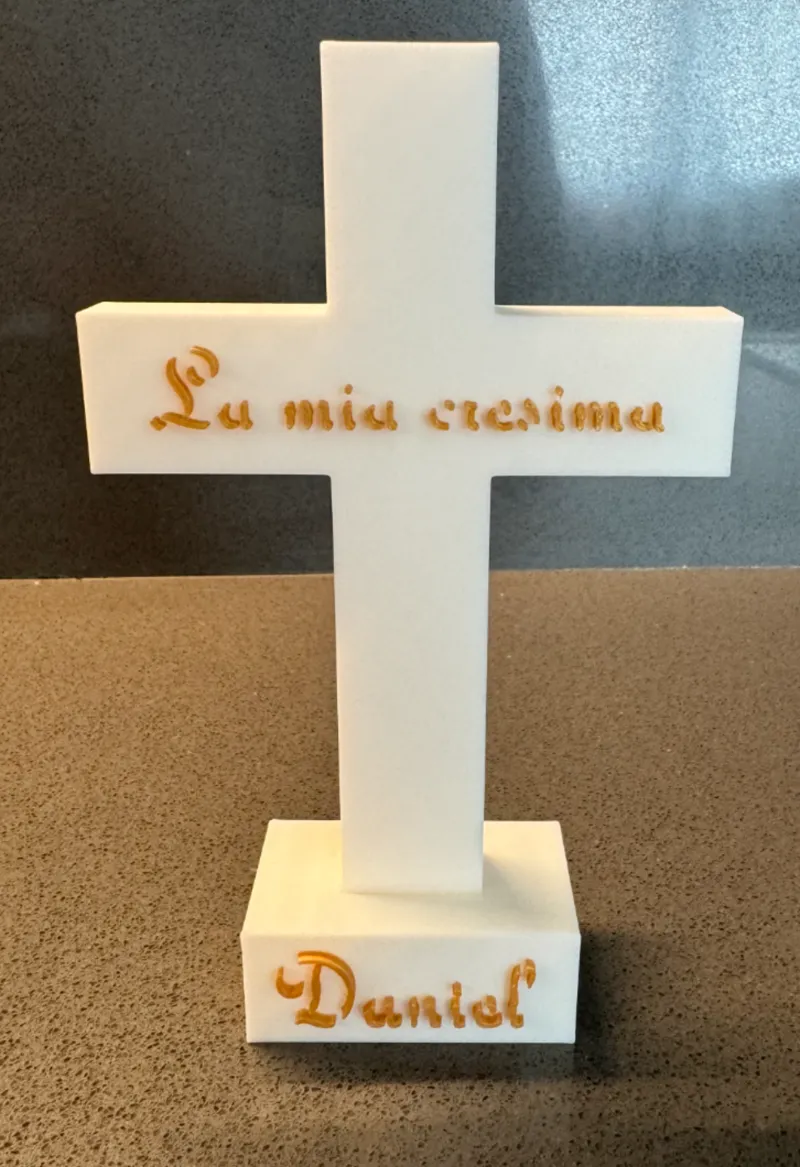 Croce con piedistallo