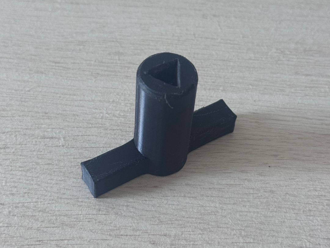 Clé Triangulaire  Compteur Standard Français 10mm