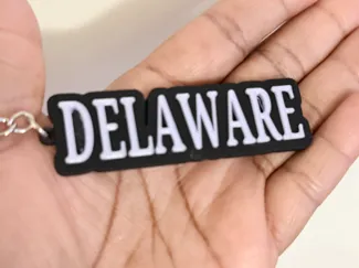 Black & white De Keychain 