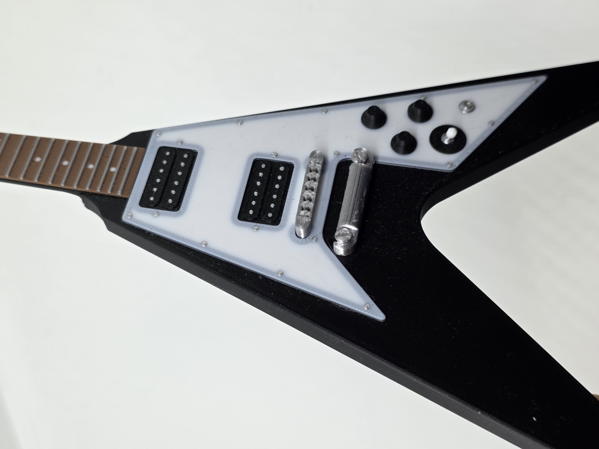 Gibson Flying V miniature guitar - High details 