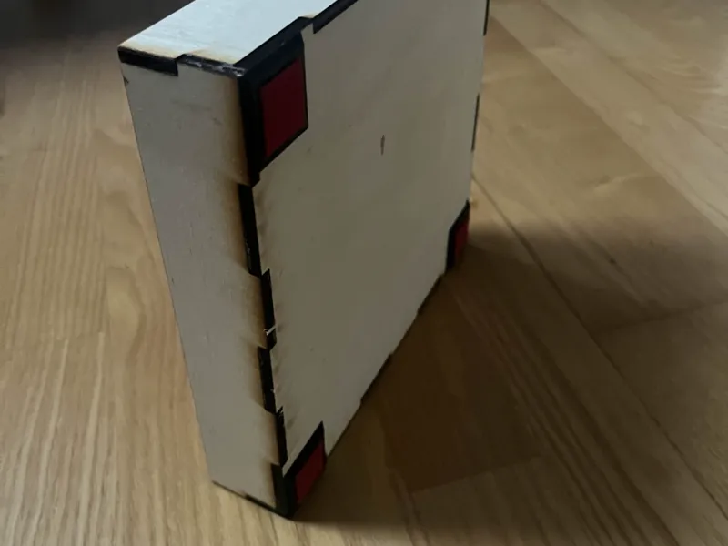 Felt leg for desktop organisation box