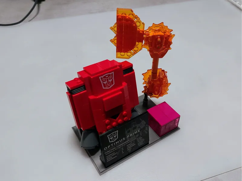 Optimus Prime Accessories Stand