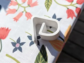 Tablecloth clamp/holder