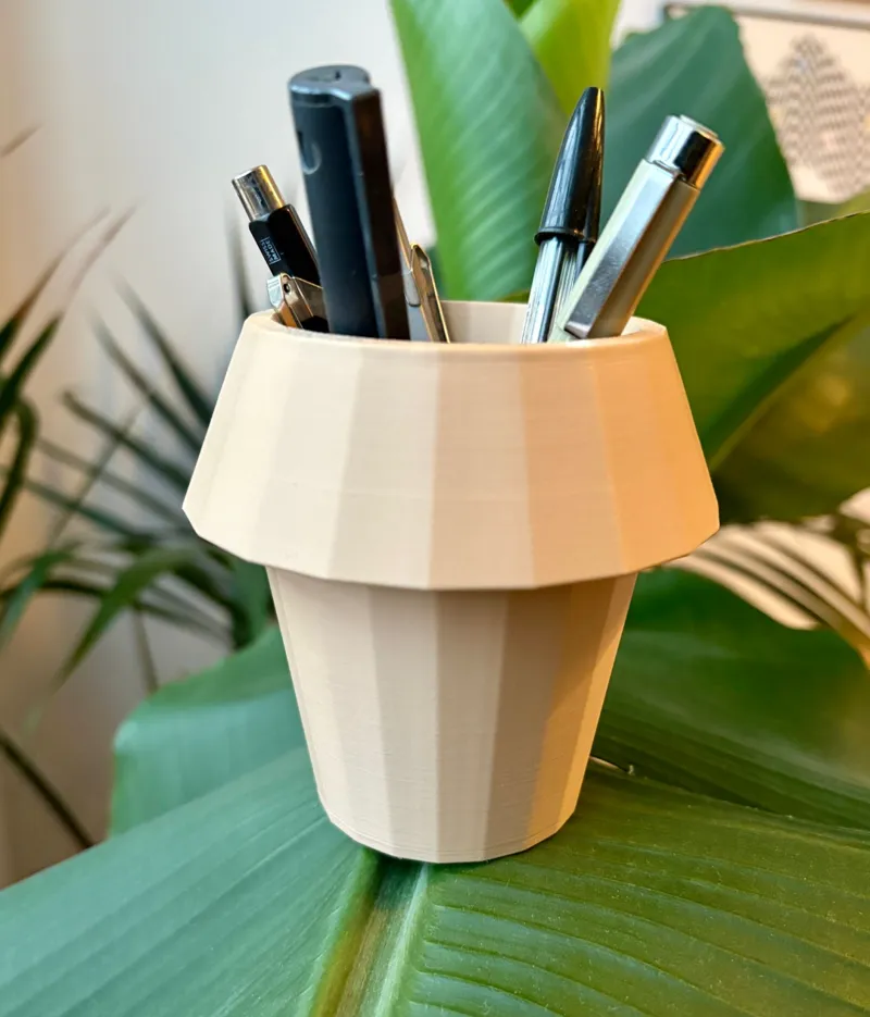 Faceted Design Pot - Plants, Pens, Toothbrushes. 