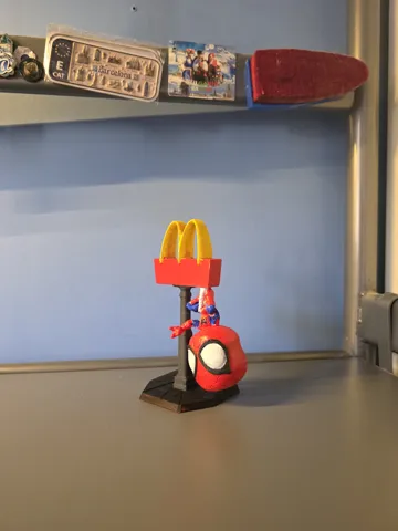 Accesorio para impresora 3D: McD Spider-Man hanging toy — vista de referencia 4