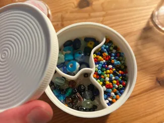 Bead storage box