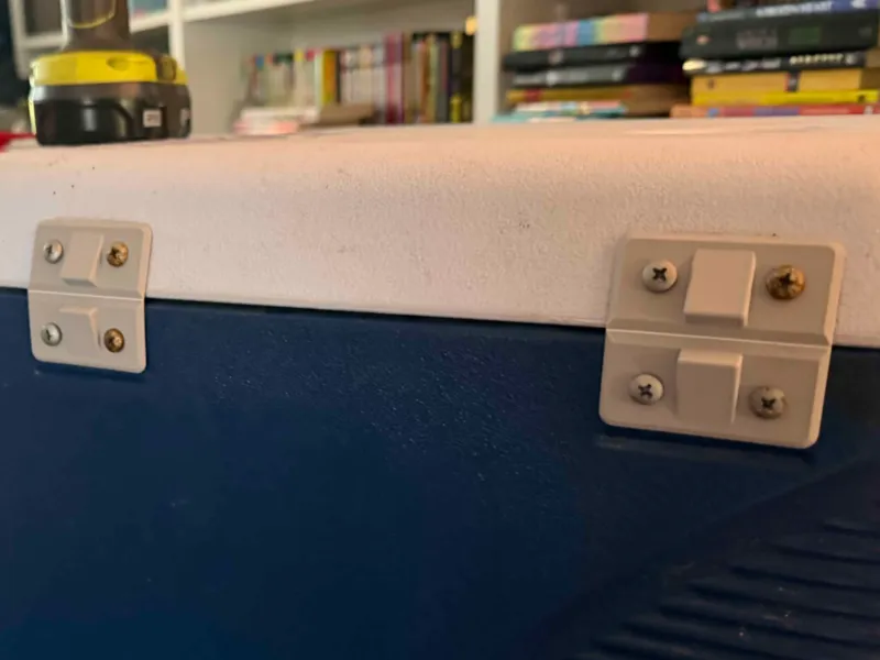 Rubbermaid Cooler / Esky Hinges