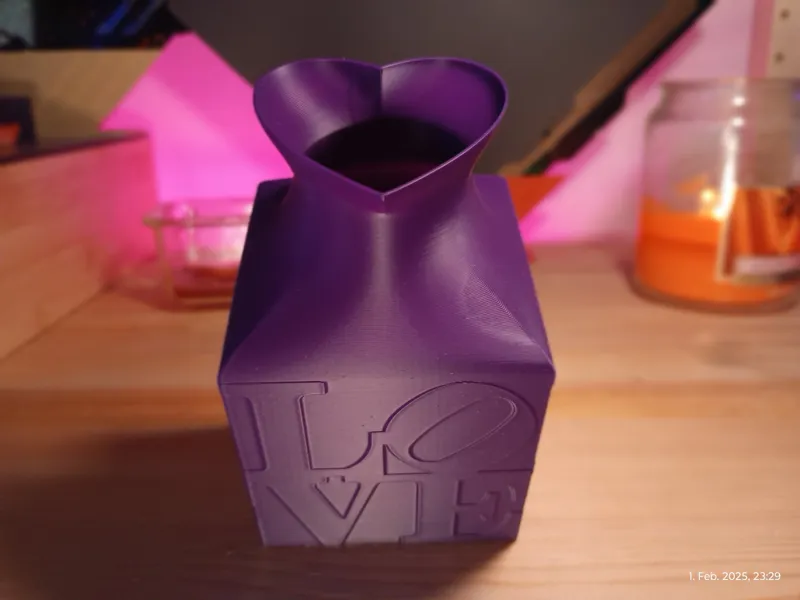 Love Vase inspired by Robert Indiana V2