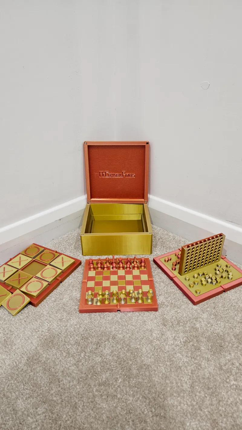 3 in 1 Game Box : Chess,Tic Tac Toe and Connect 4