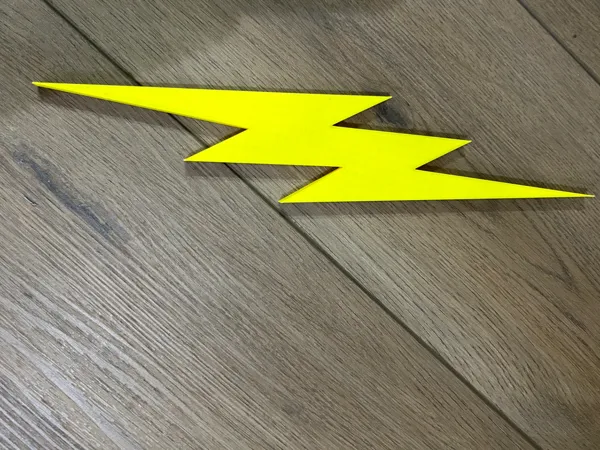 Éclair décoratif