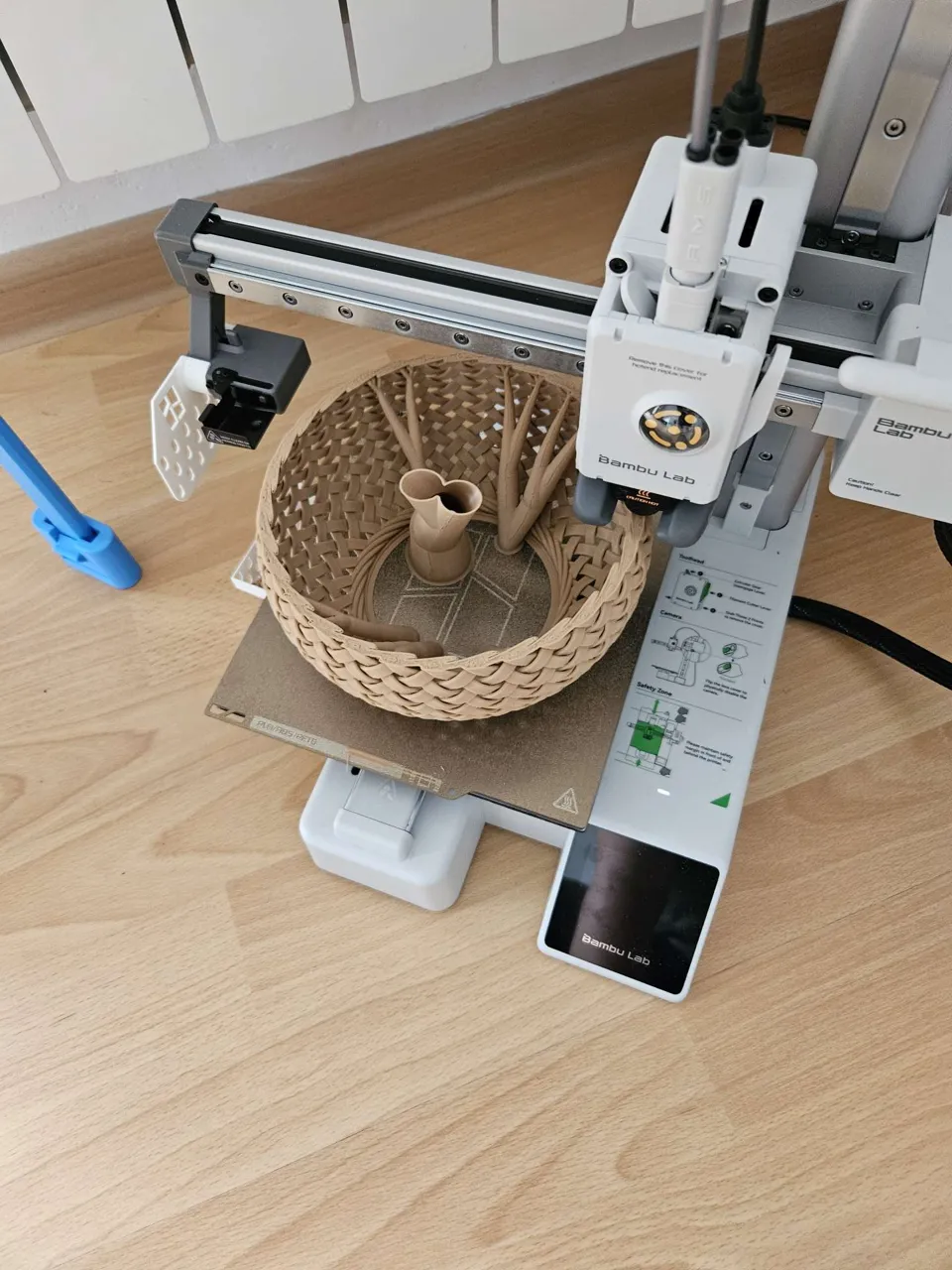 Basket (woven) view 2
