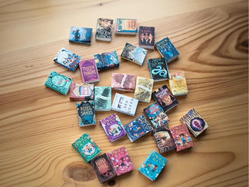 Mini Books - The Tiny Library