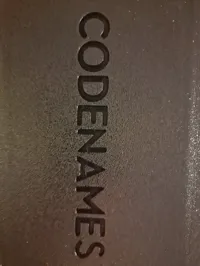 Boîte de rangement compacte pour Codenames — photo 4
