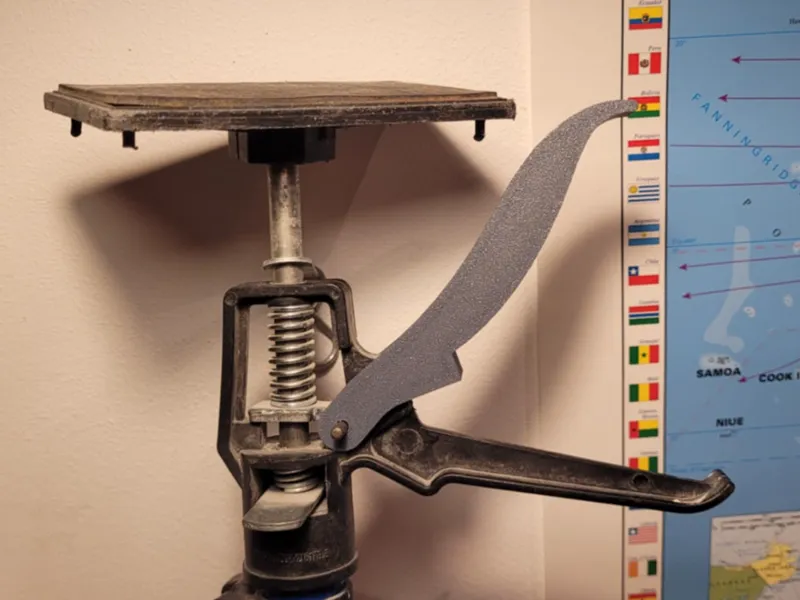 Ceiling support handle