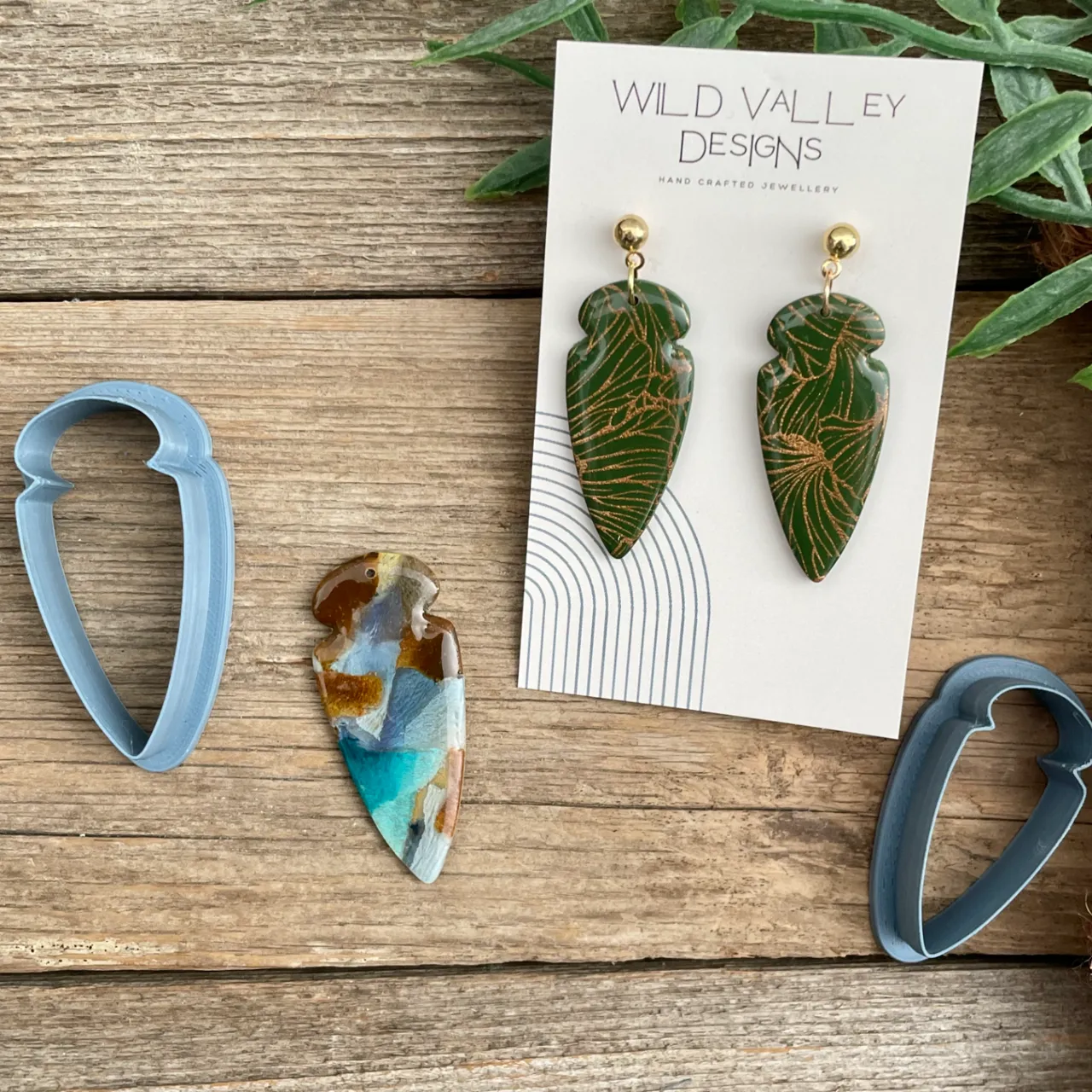 Arrowhead Earring Cutter view 4